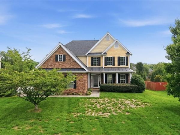 2345 Rockland Circle , High Point, NC 27265