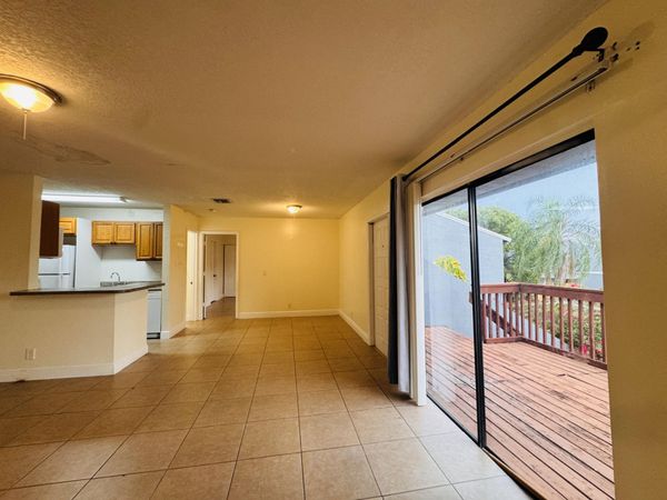 7 CROSSINGS Circle, Unit G, Boynton Beach, FL 33435