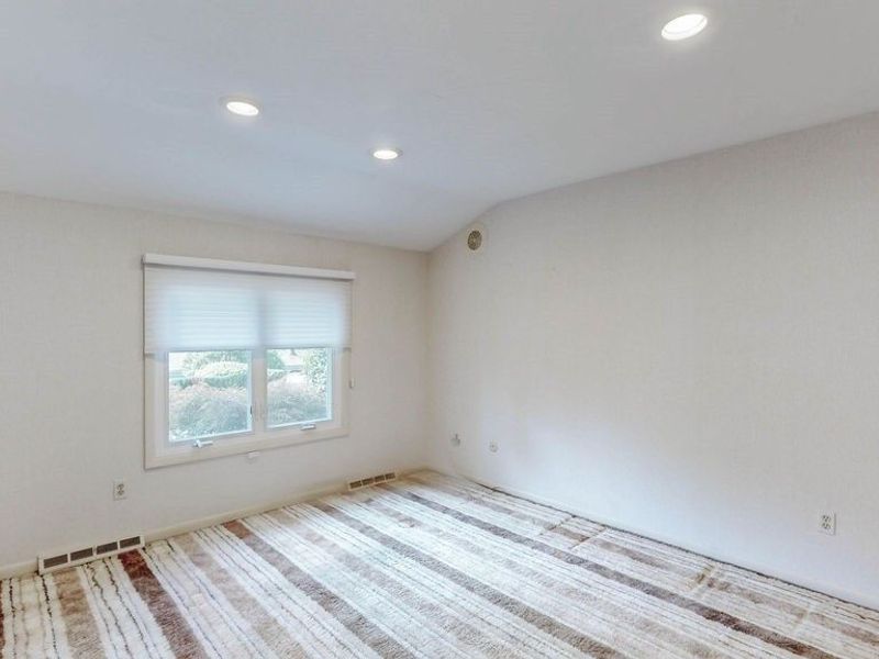 25451 Hilltop Drive, Beachwood, OH 44122 Photo 11