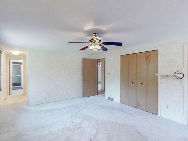 25451 Hilltop Drive, Beachwood, OH 44122 Photo 34