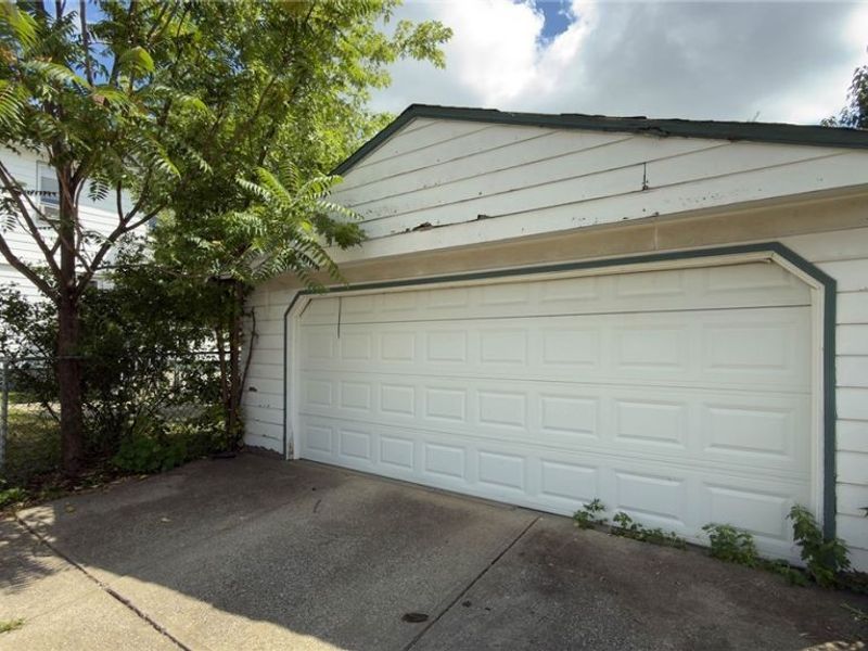 3323 Highview Avenue, Cleveland, OH 44109 Photo 17