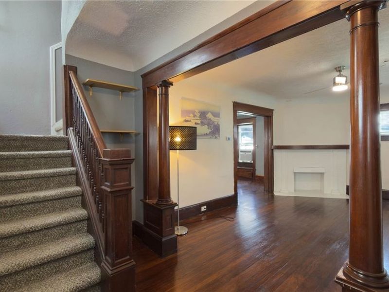 3323 Highview Avenue, Cleveland, OH 44109 Photo 3