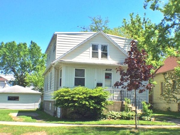 8063 N Elmwood Street, Skokie, IL 60077