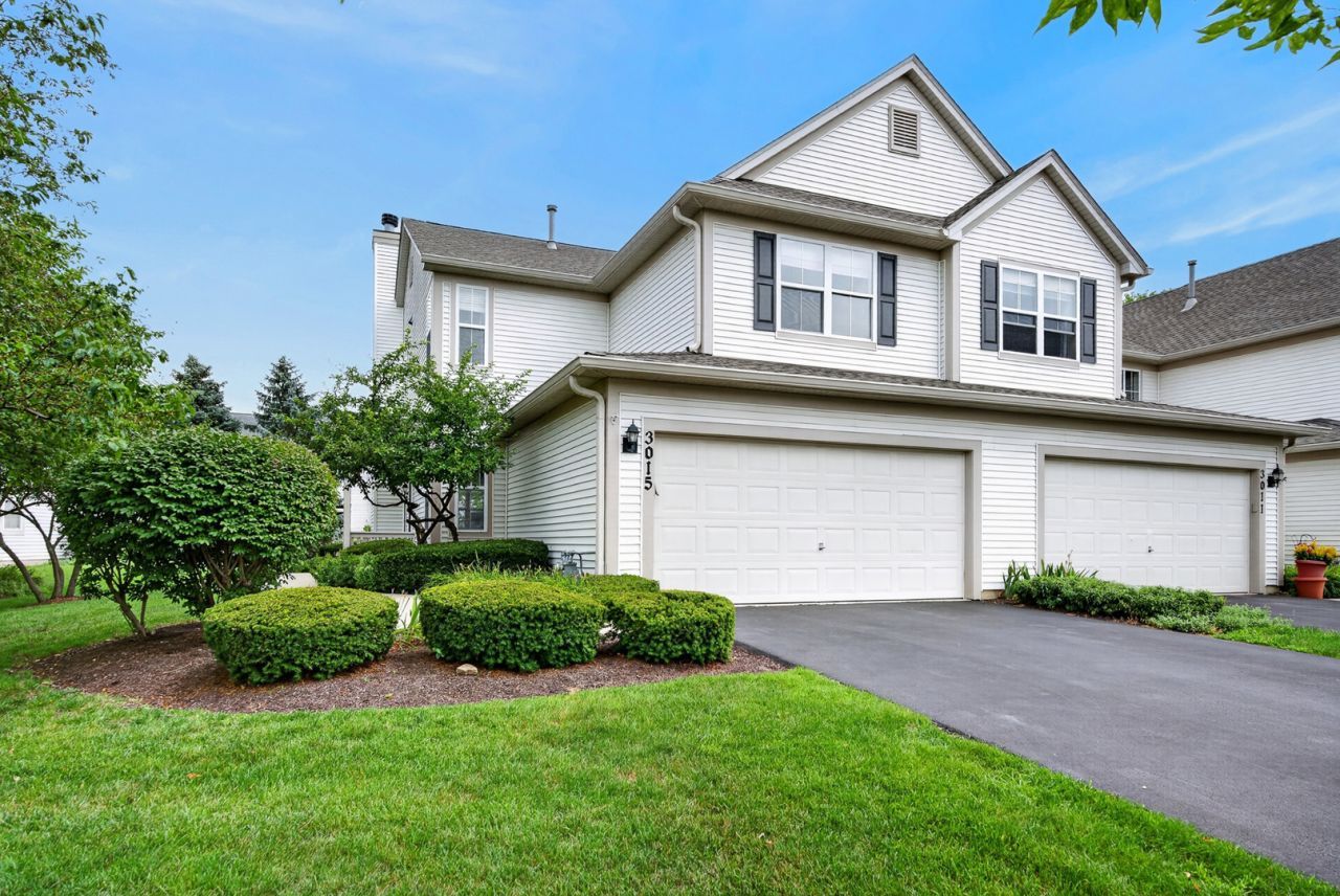 3015 Langston Circle, Saint Charles, IL 60175 Main Photo