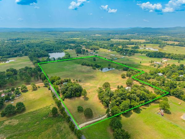 126 Calico Road, Hot Springs, AR 71968