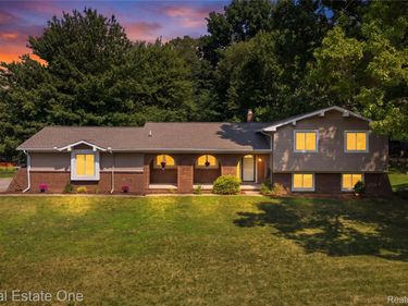 10875 Cartier Drive , Brighton Township, Mi 48114