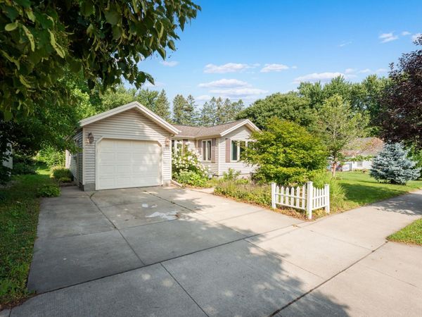505 1st Avenue NE, Byron, MN 55920
