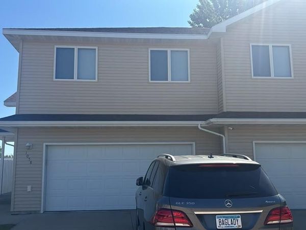 1058 Selkirk Circle, Grand Forks, ND 58203