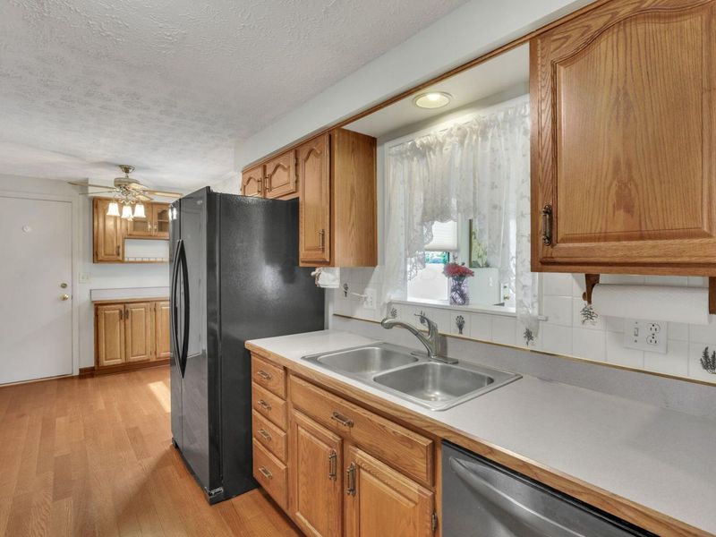 2833 Sunset View Court, Columbus, OH 43207 Photo 10