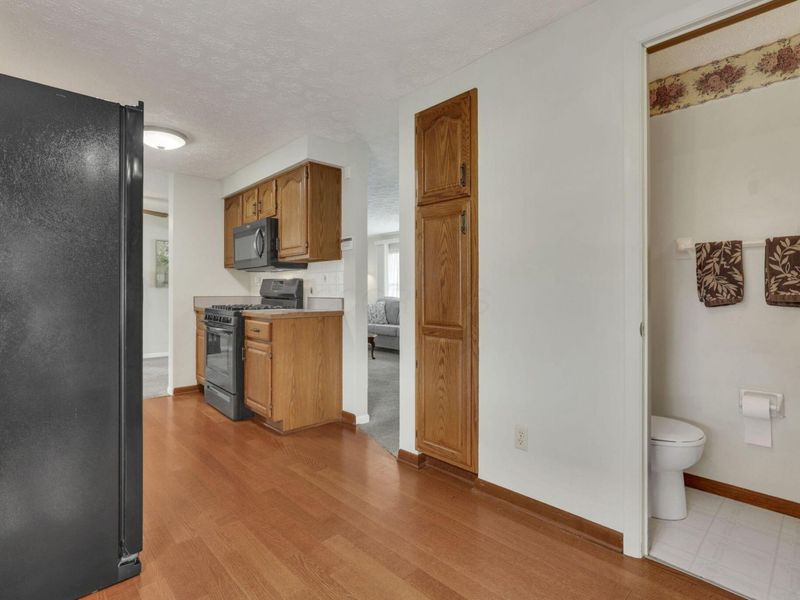 2833 Sunset View Court, Columbus, OH 43207 Photo 12