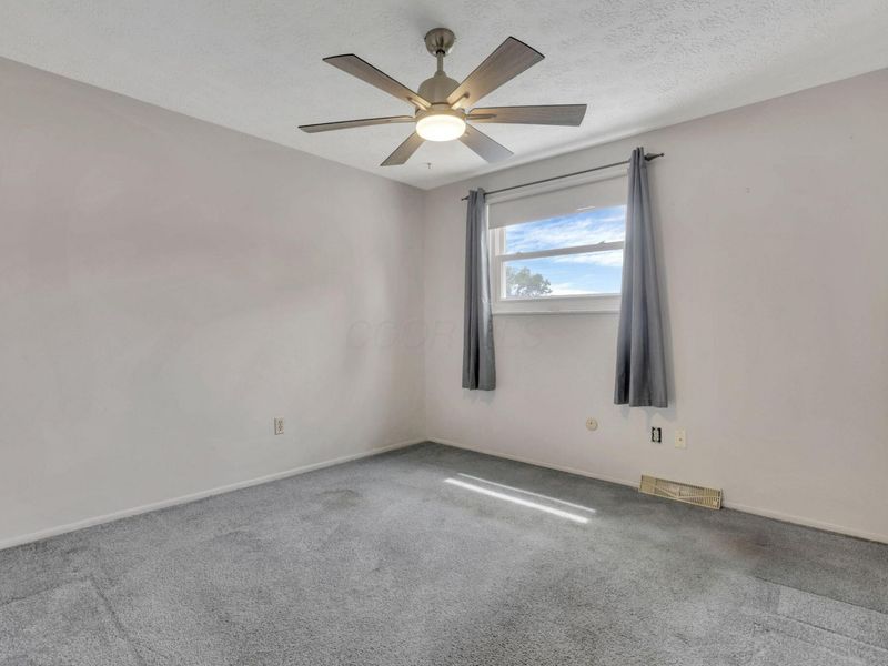 2833 Sunset View Court, Columbus, OH 43207 Photo 15
