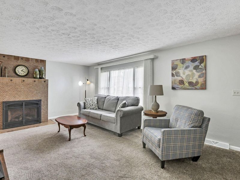 2833 Sunset View Court, Columbus, OH 43207 Photo 4