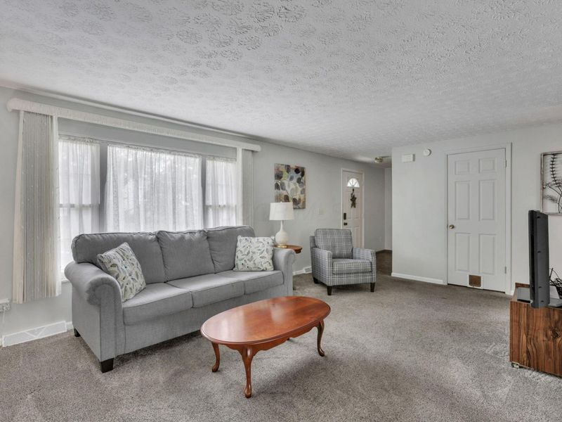 2833 Sunset View Court, Columbus, OH 43207 Photo 6