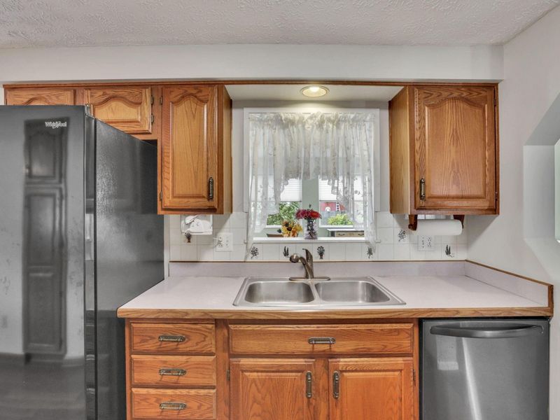 2833 Sunset View Court, Columbus, OH 43207 Photo 7