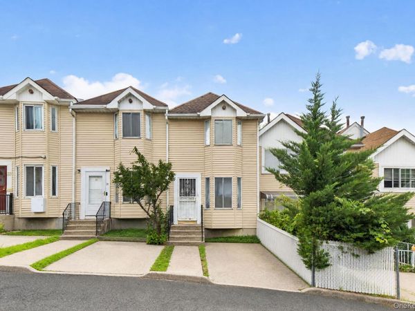 29 Tappen Court , Staten Island, NY 10304