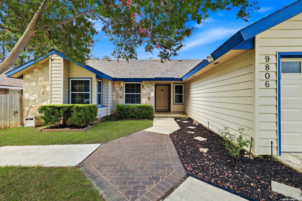 9806 Boulder Hill St, San Antonio, TX 78250 Main Photo