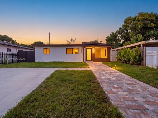 3620 SW 58th Ave , West Park, FL 33023