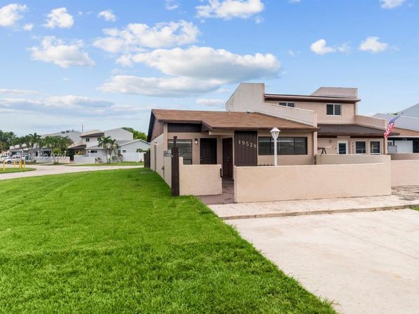 19528 NW 55th Cir Pl , Unit 19528, Miami Gardens, FL 33055