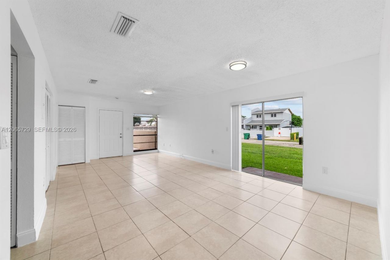 19528 NW 55th Cir Pl , Unit 19528, Miami Gardens, FL 33055 Photo