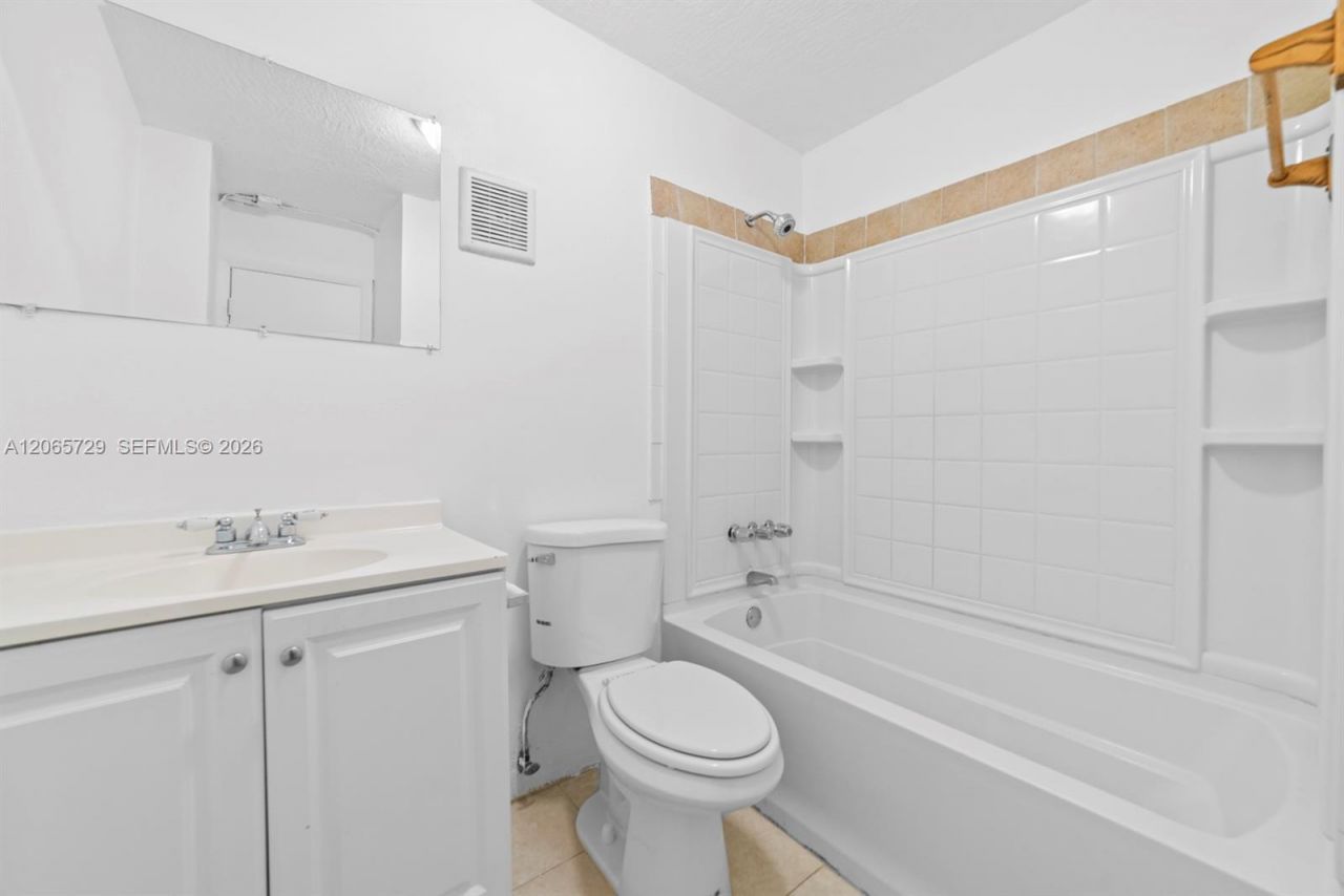 19528 NW 55th Cir Pl , Unit 19528, Miami Gardens, FL 33055 Photo