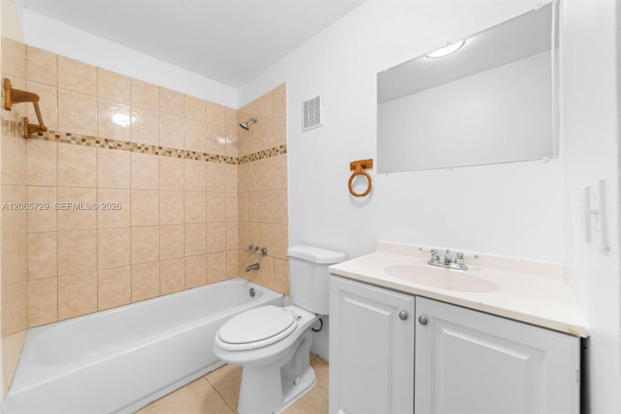 19528 NW 55th Cir Pl , Unit 19528, Miami Gardens, FL 33055 Photo
