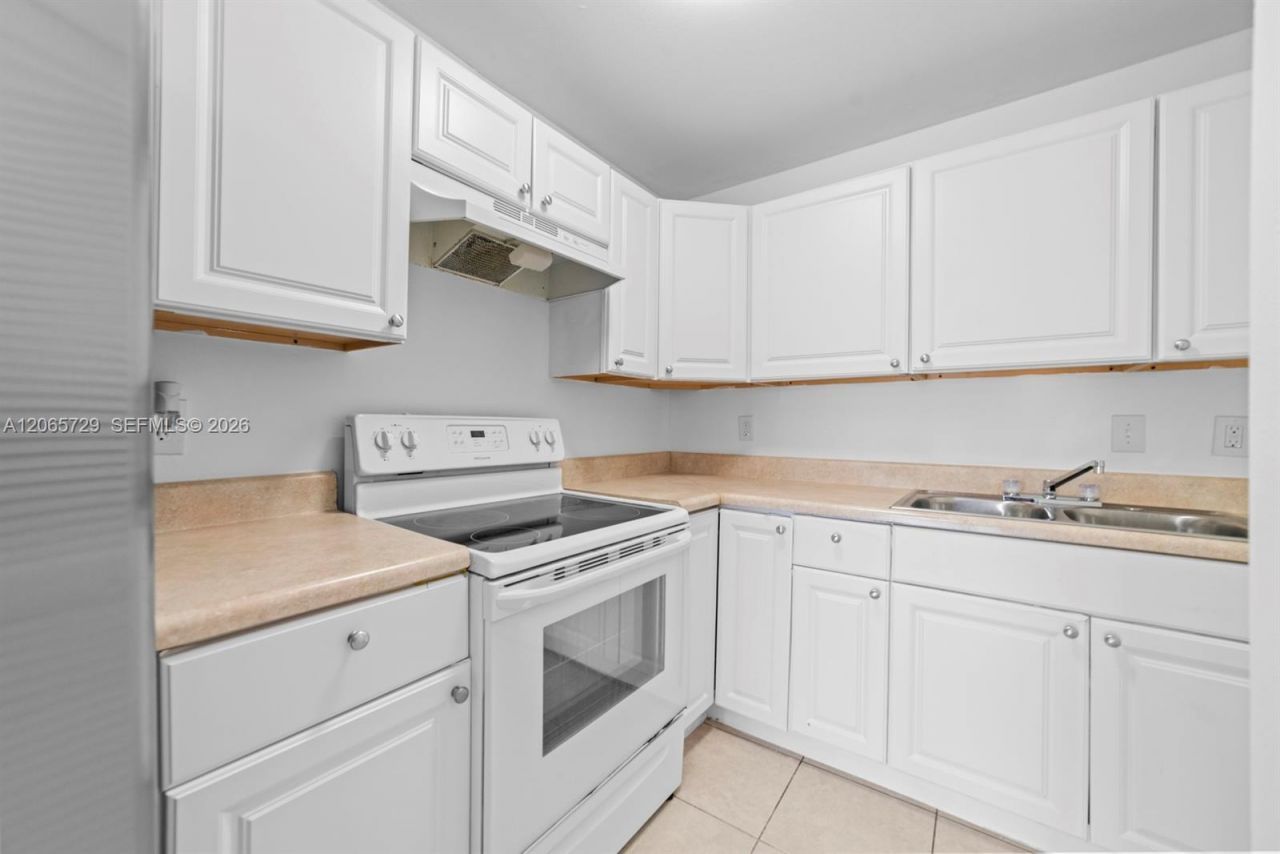 19528 NW 55th Cir Pl , Unit 19528, Miami Gardens, FL 33055 Photo