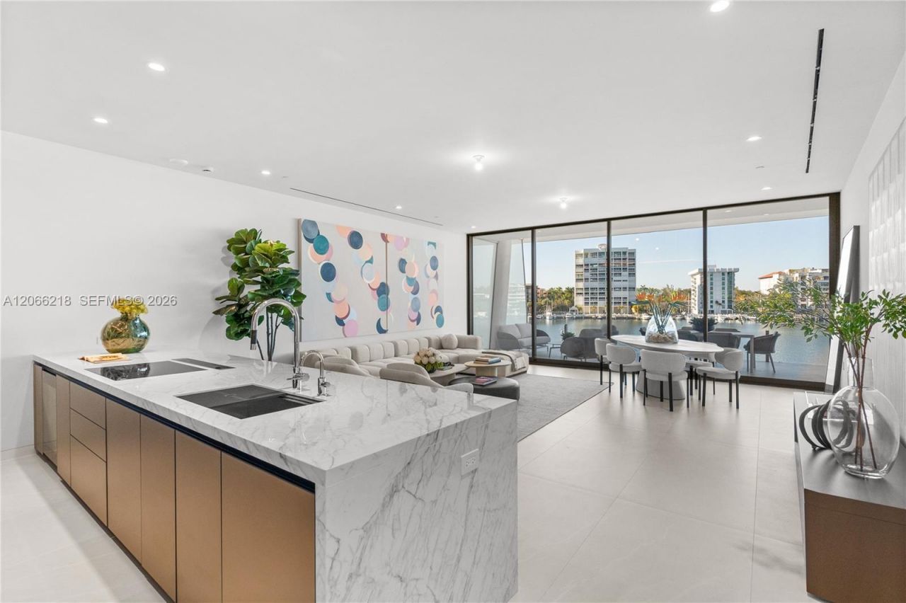 5 Grove Isle , Unit 301, Coconut Grove, FL 33133 Photo