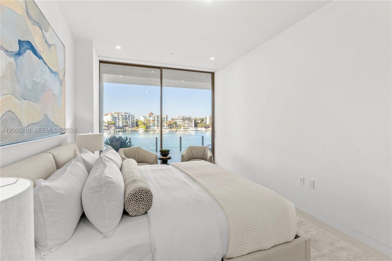 5 Grove Isle , Unit 301, Coconut Grove, FL 33133 Photo
