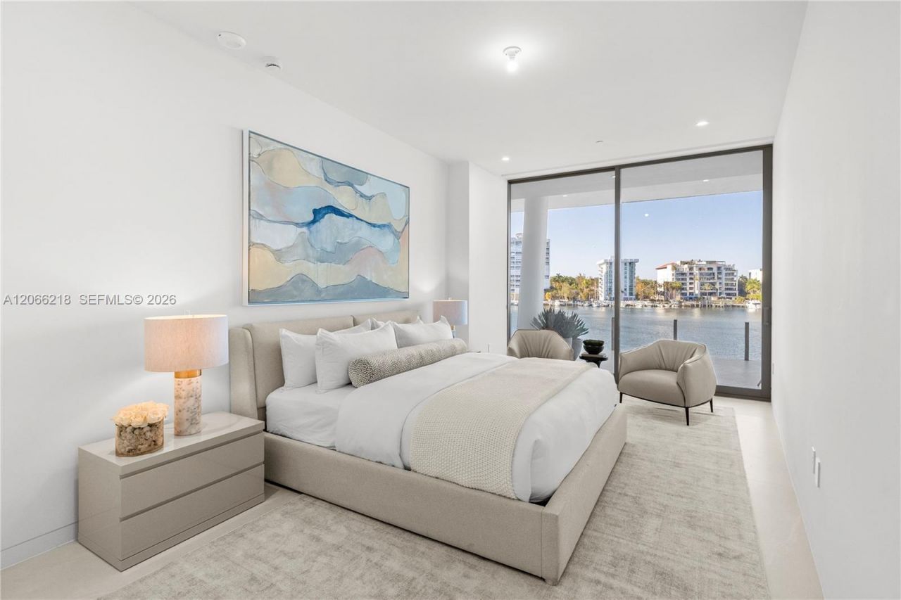 5 Grove Isle , Unit 301, Coconut Grove, FL 33133 Photo