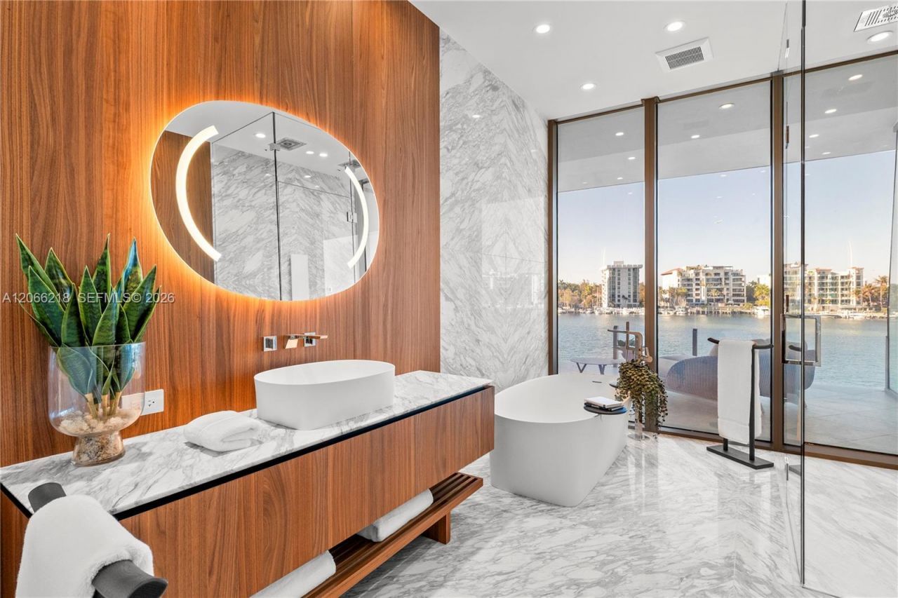 5 Grove Isle , Unit 301, Coconut Grove, FL 33133 Photo