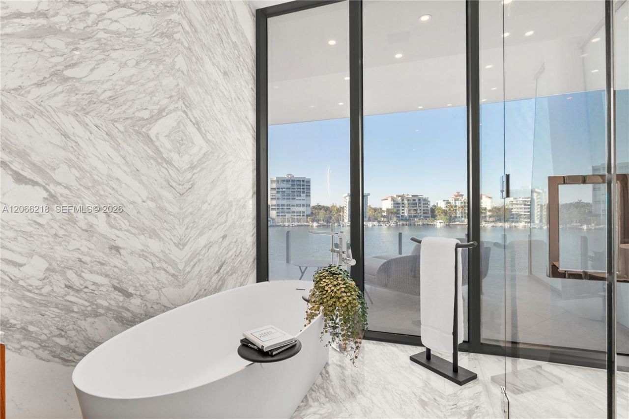 5 Grove Isle , Unit 301, Coconut Grove, FL 33133 Photo