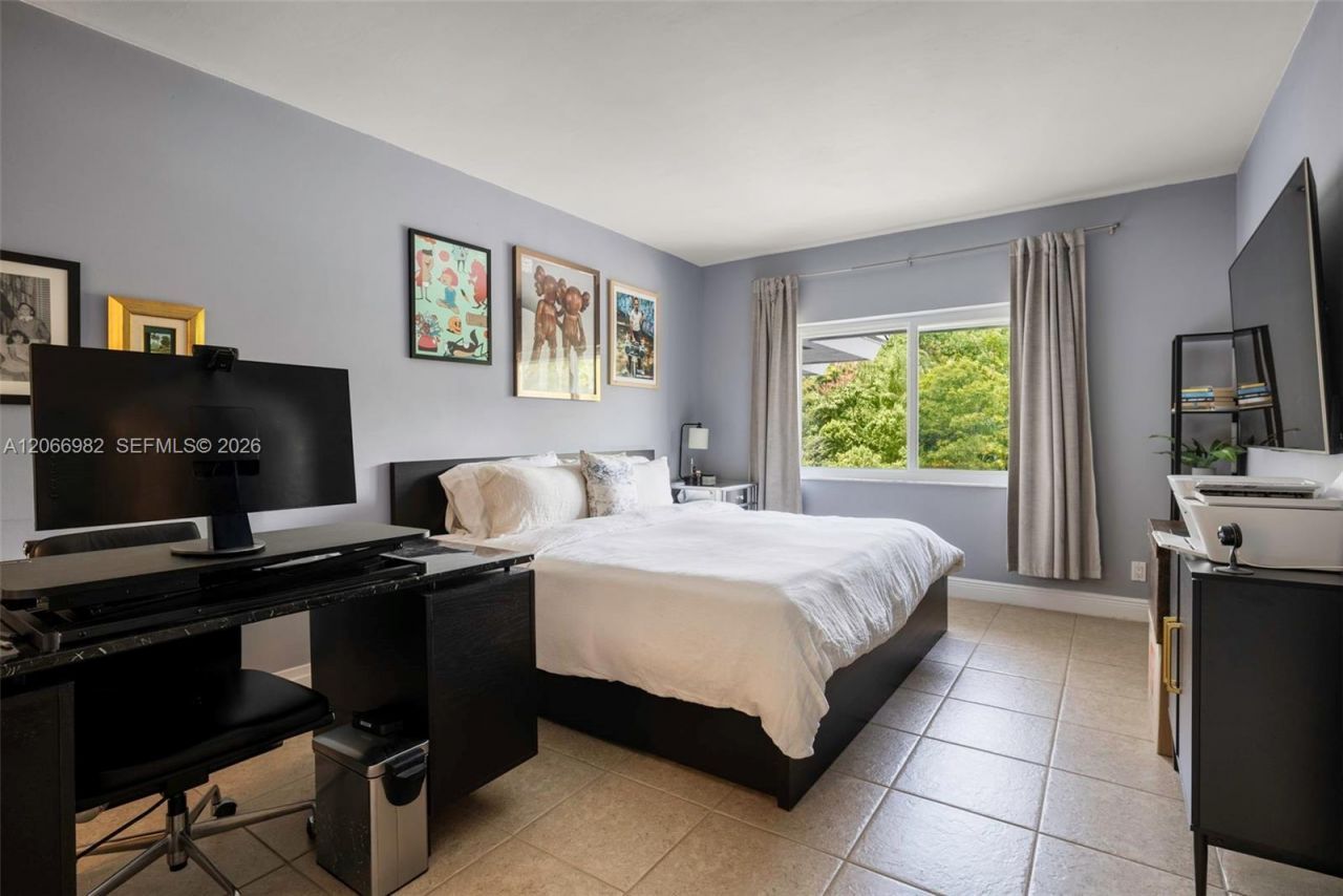 100 Edgewater Dr , Unit 309, Coral Gables, FL 33133 Photo
