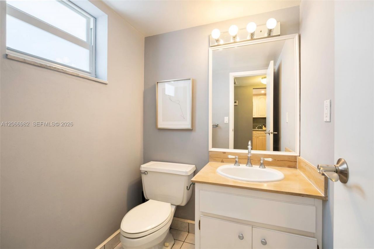 100 Edgewater Dr , Unit 309, Coral Gables, FL 33133 Photo