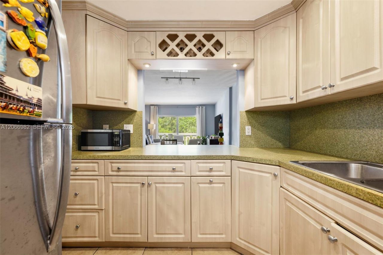 100 Edgewater Dr , Unit 309, Coral Gables, FL 33133 Photo