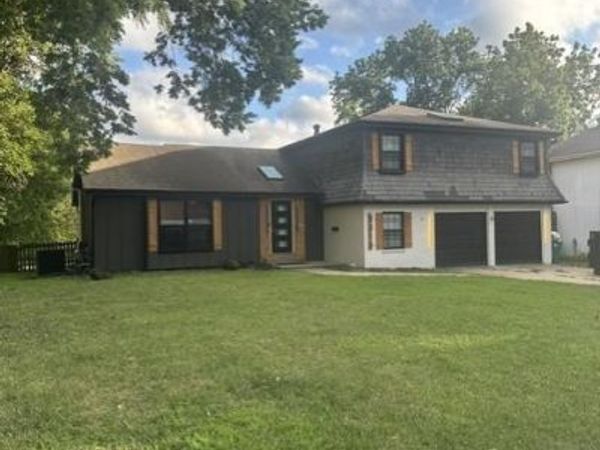 3315 Shady Lane Drive, Gladstone, MO 64119