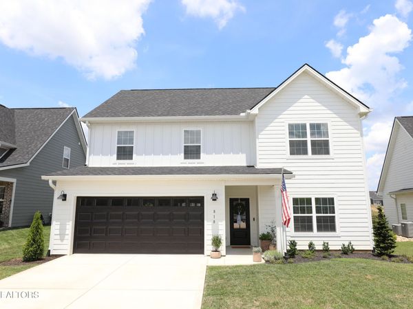 818 Berry Basket Drive, Knoxville, TN 37924