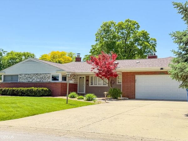 6200 W 128th Street , Palos Heights, IL 60463