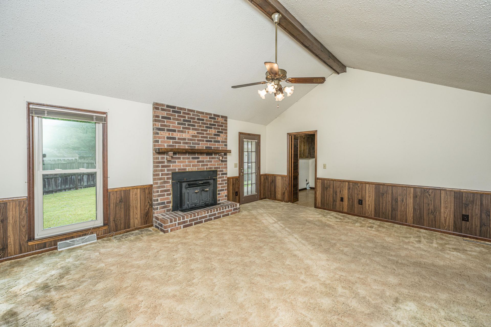 132 Harrow Place Photo 11