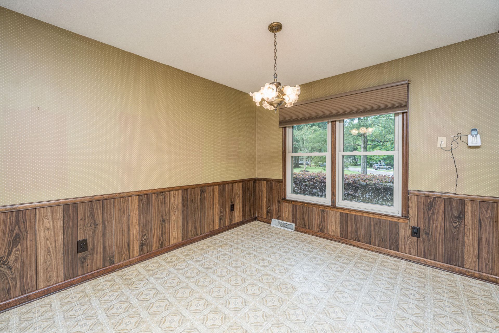 132 Harrow Place Photo 16