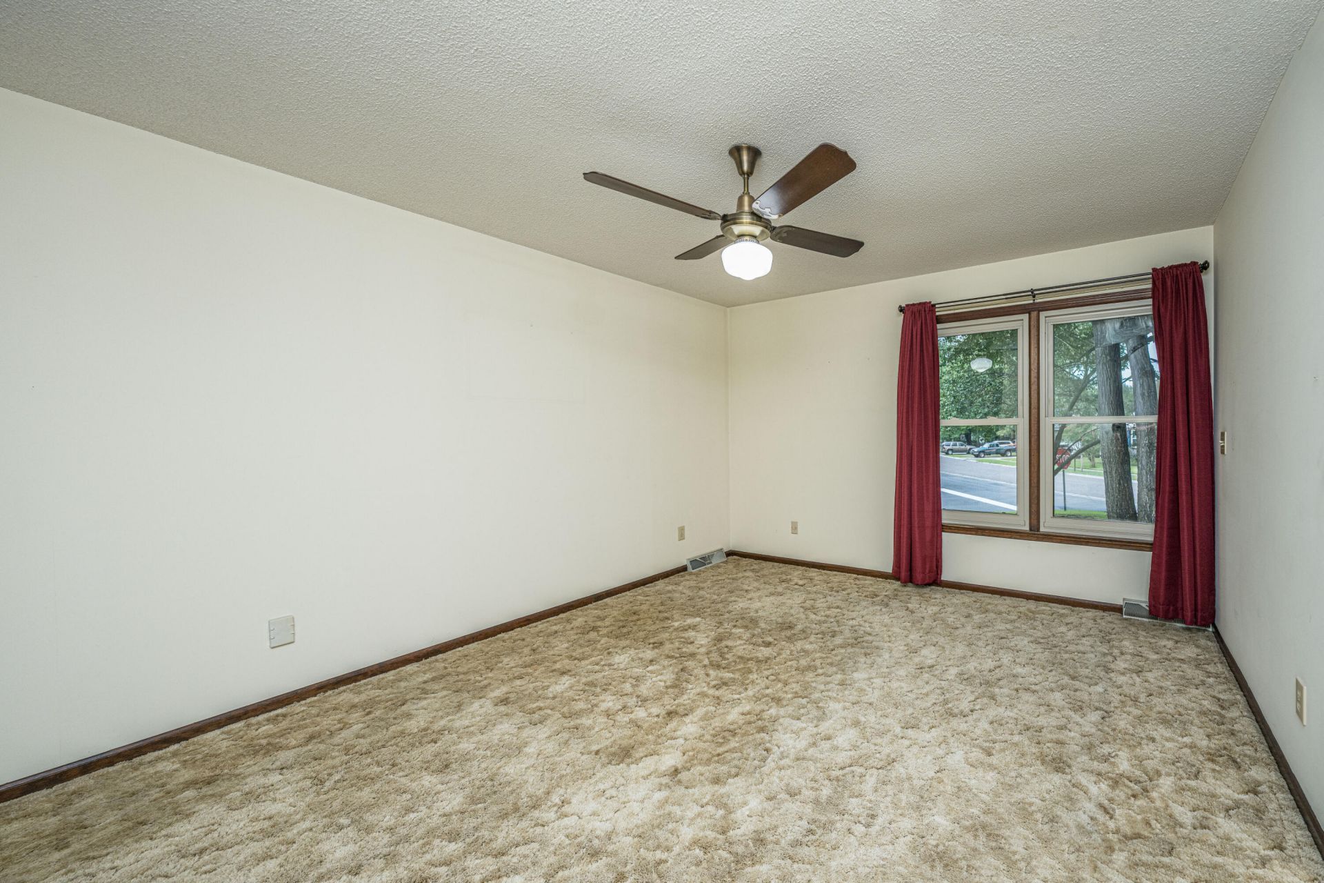 132 Harrow Place Photo 20