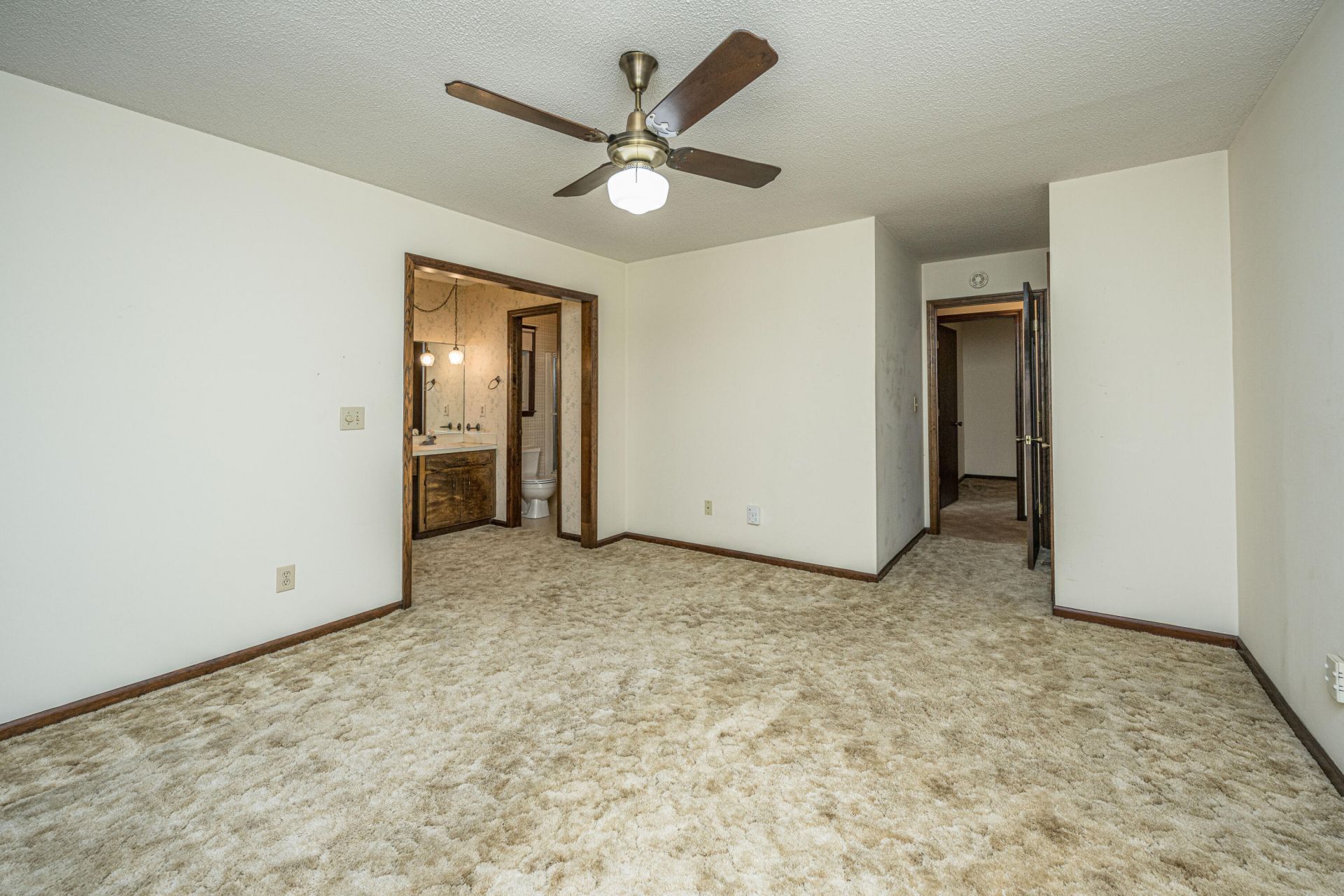 132 Harrow Place Photo 21