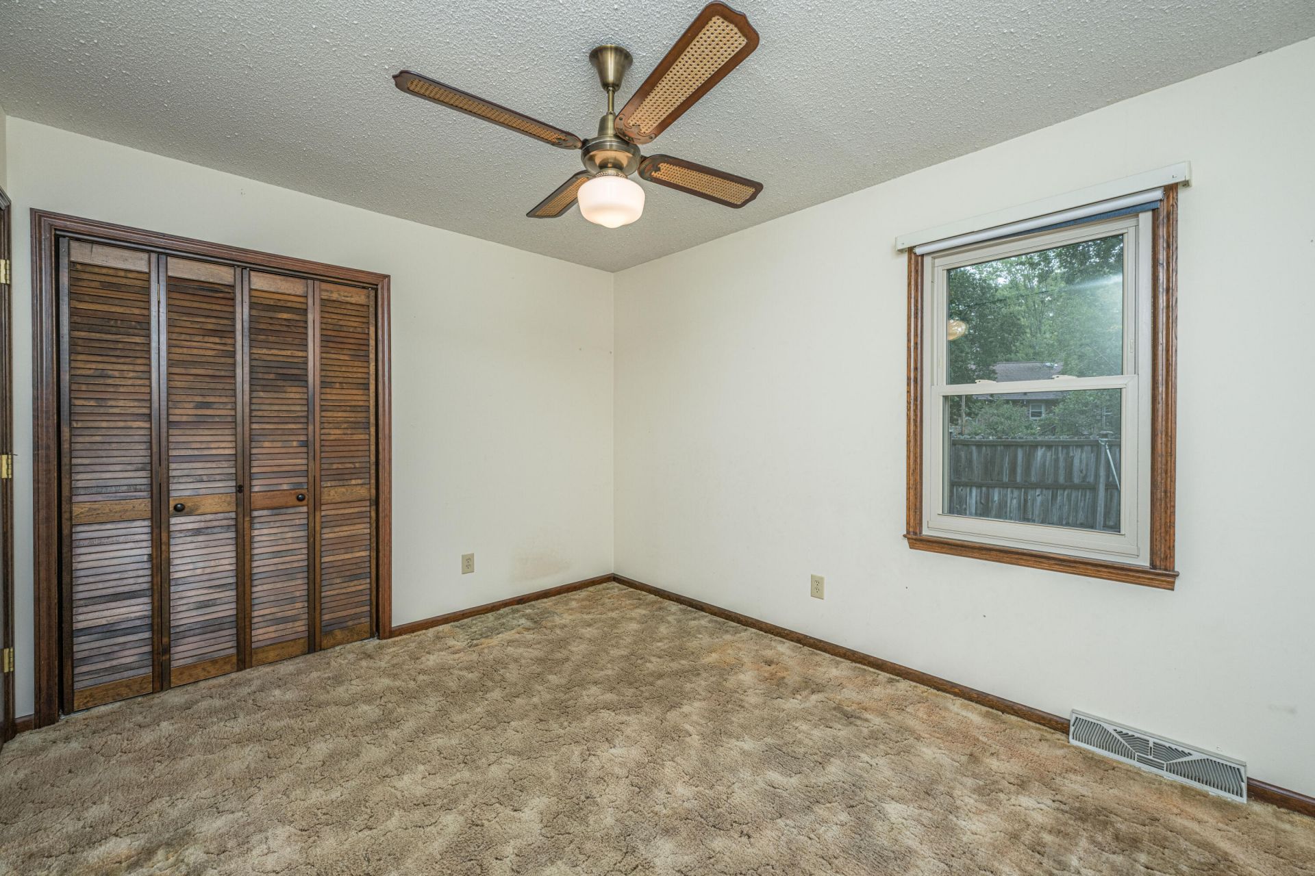 132 Harrow Place Photo 27