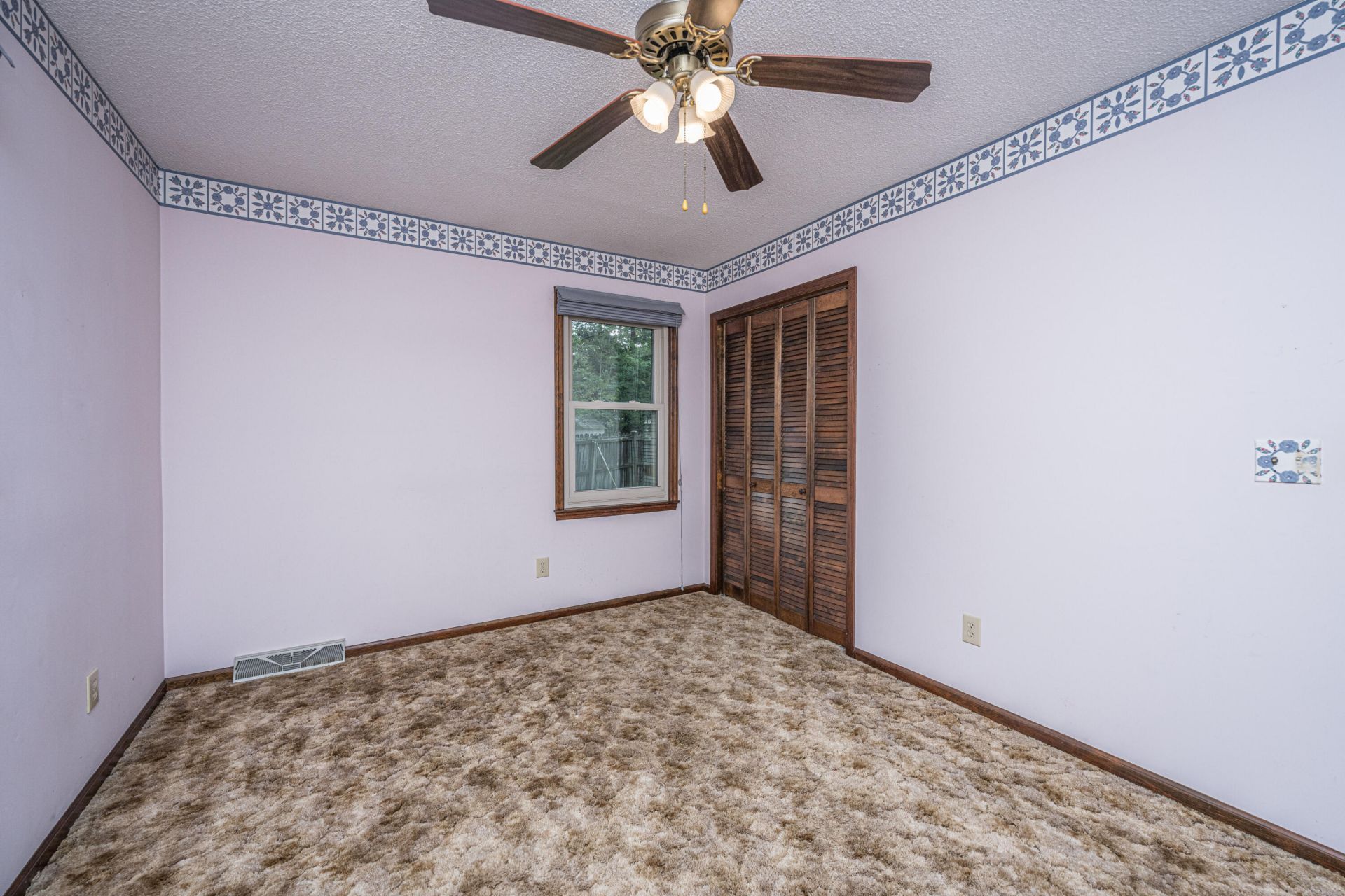 132 Harrow Place Photo 31