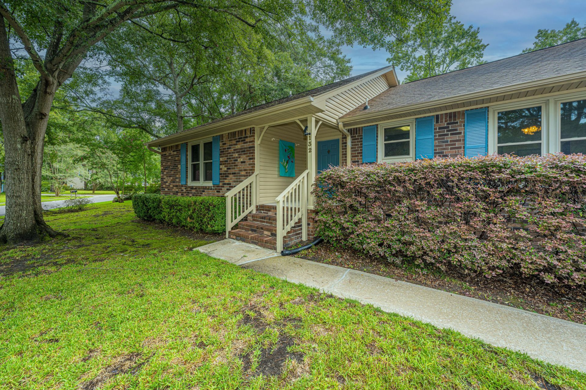 132 Harrow Place Photo 7