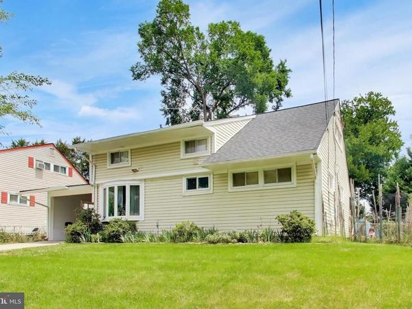 818 E JEFFERSON STREET , ROCKVILLE, MD 20852