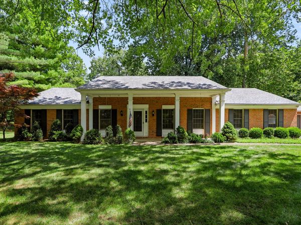361 S Sussex Place, Columbus, IN 47201
