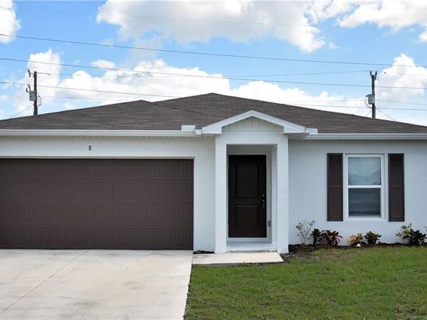 8 NW 8th TER , CAPE CORAL, FL 33993