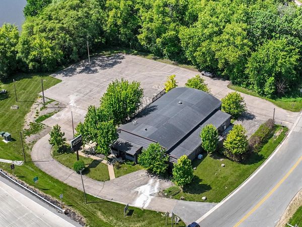 32400 Geneva ROAD, Salem, WI 53168