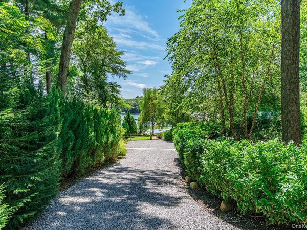 Mattituck, NY 11952