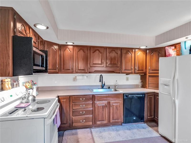 995 Oak Dale Drive, Xenia, OH 45385 Photo 22